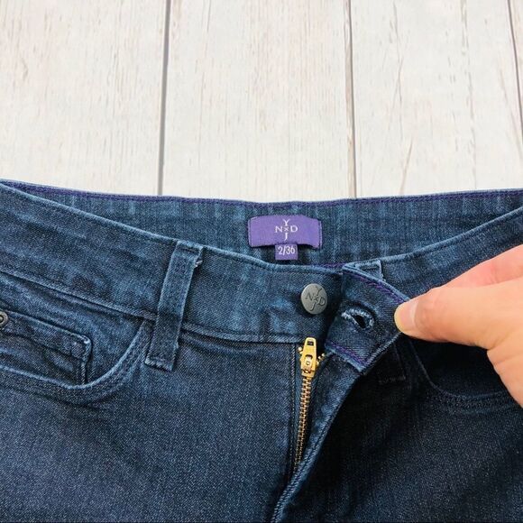 🇺🇸NYDJ Dark Wash Skinny Jeans Size 2 - Picture 5 of 10
